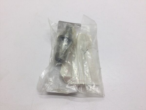 1985 Kawasaki Valve Guide - Image 5