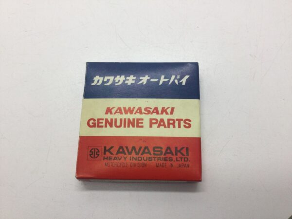 1973 Kawasaki Piston Ring Set - Image 4