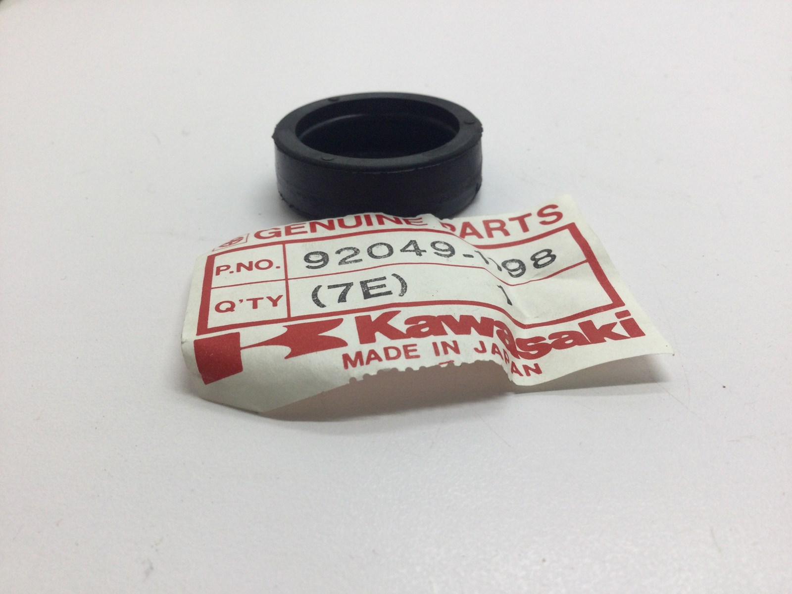 1986 Kawasaki Oil Seal - Image 4