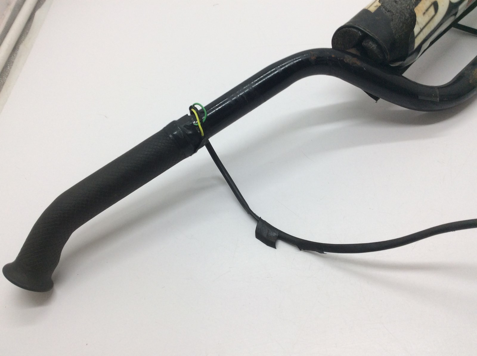 2004 Arctic Cat Handlebar - Image 4