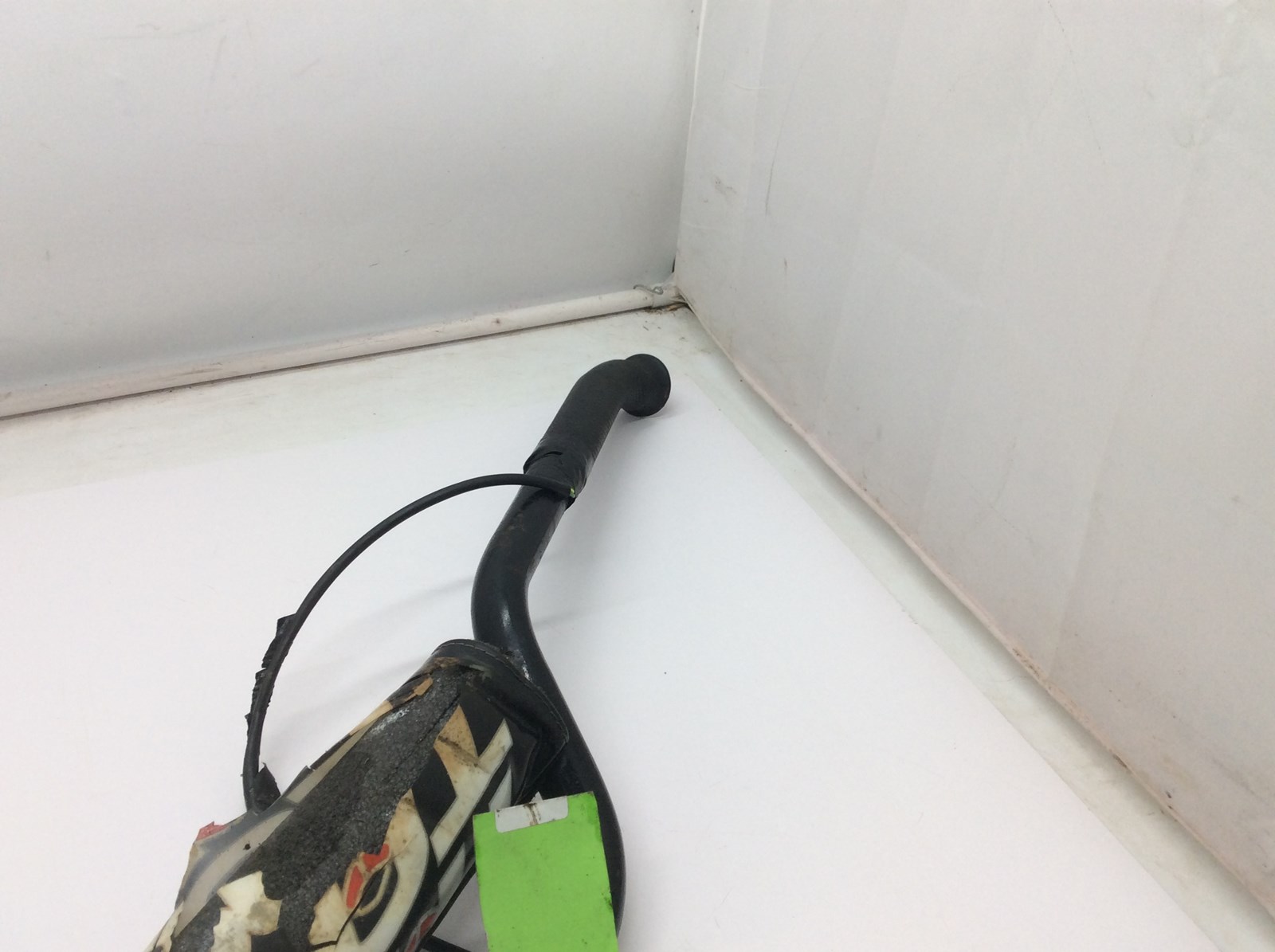 2004 Arctic Cat Handlebar - Image 5