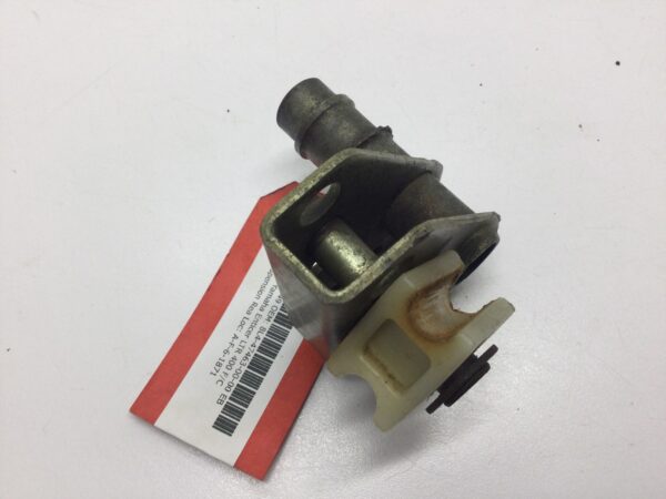 1990 Yamaha Suspension Bracket 5 (LH) - Image 5