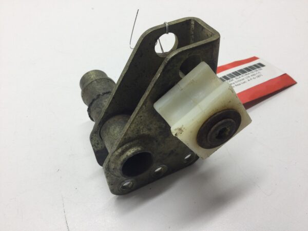 1990 Yamaha Bracket 6 (RH) - Image 2