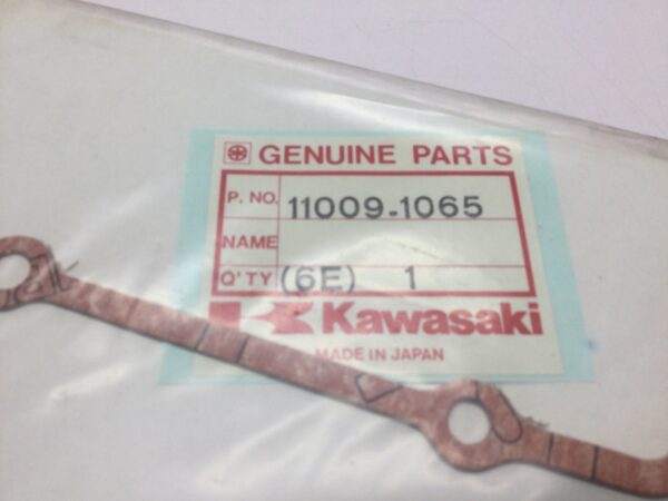 1977 Kawasaki Cylinder Head Cover Gasket - Image 4