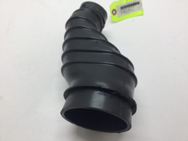 2005 Suzuki Outlet Tube - Image 4