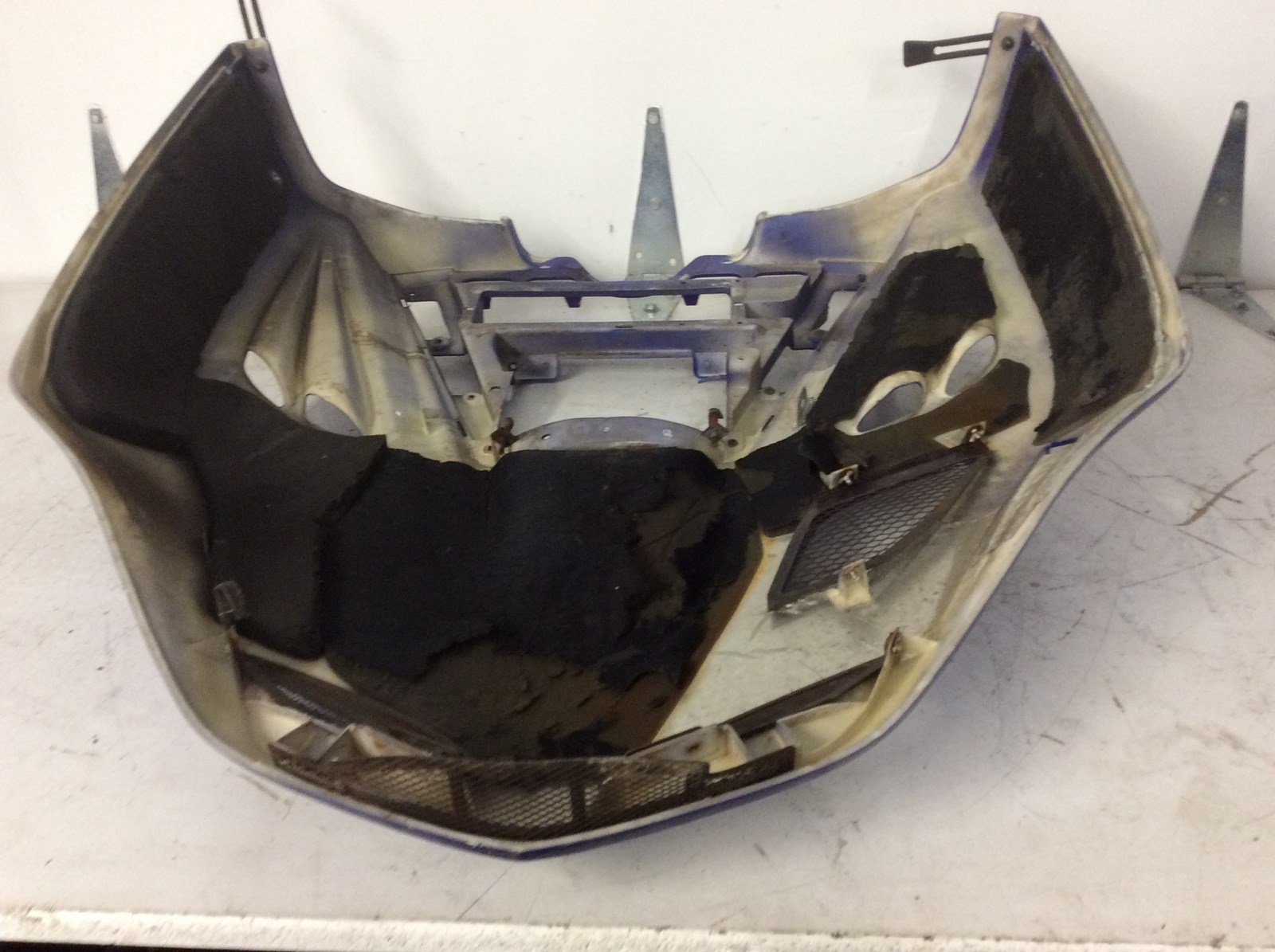 1999 Yamaha Hood - Image 5