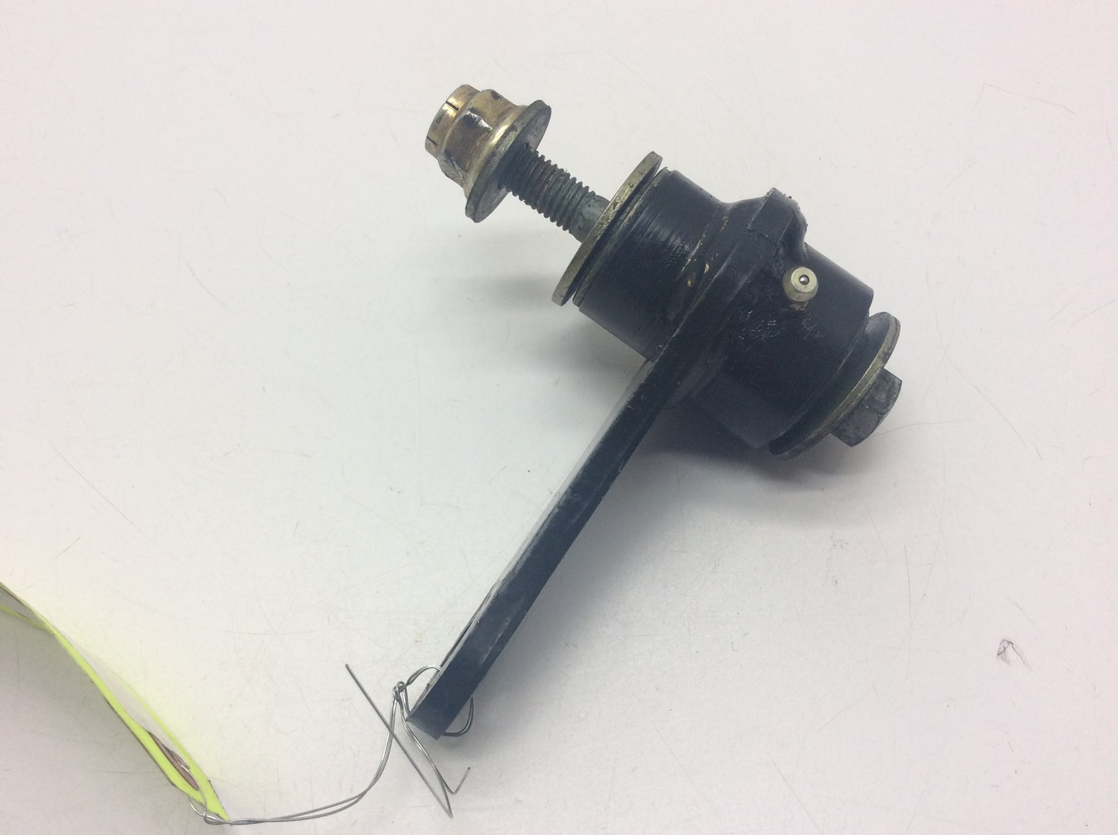 2004 Ski-Doo RH BELL CRANK - Image 3