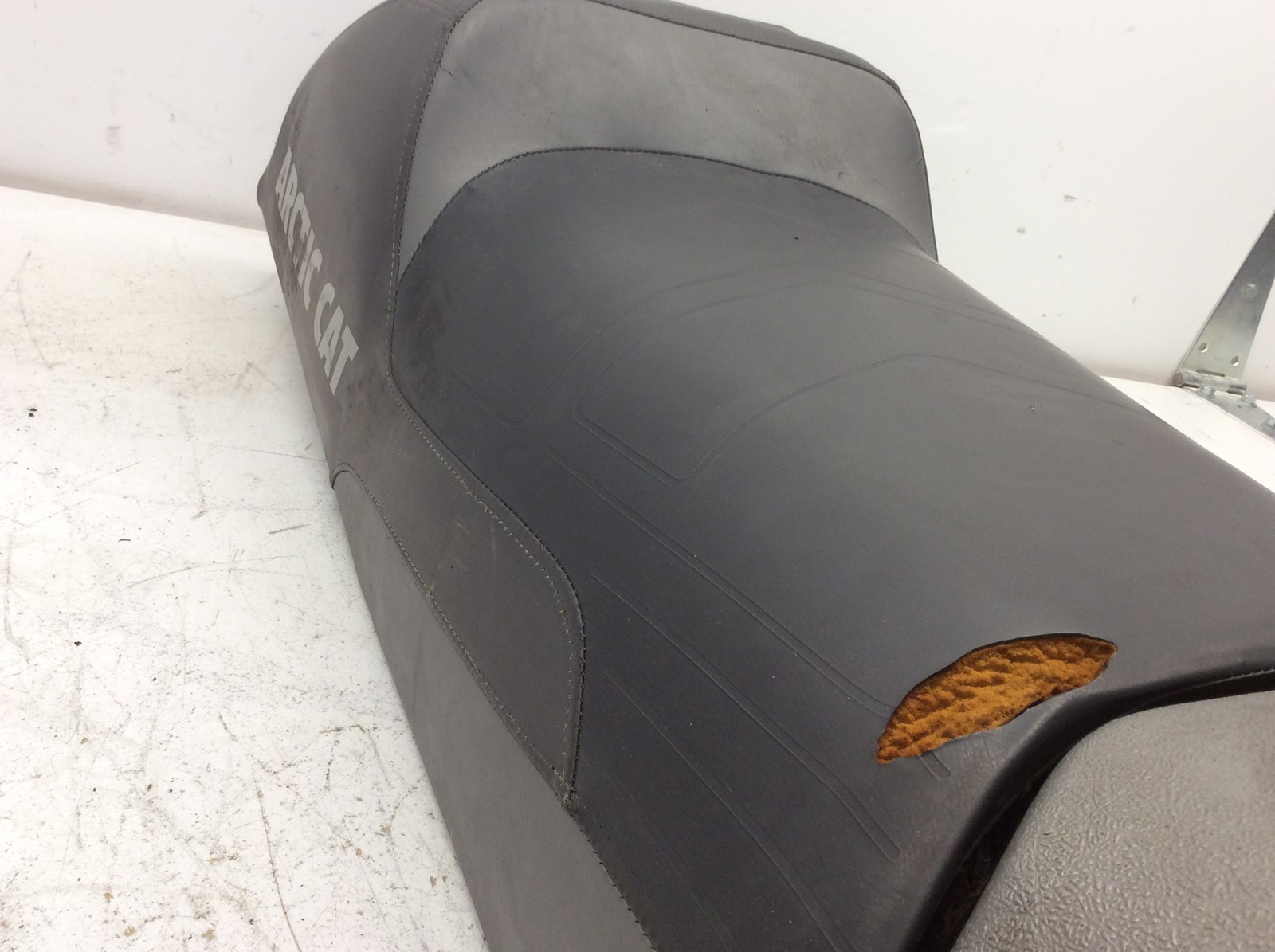 2003 Arctic Cat seat - Image 5