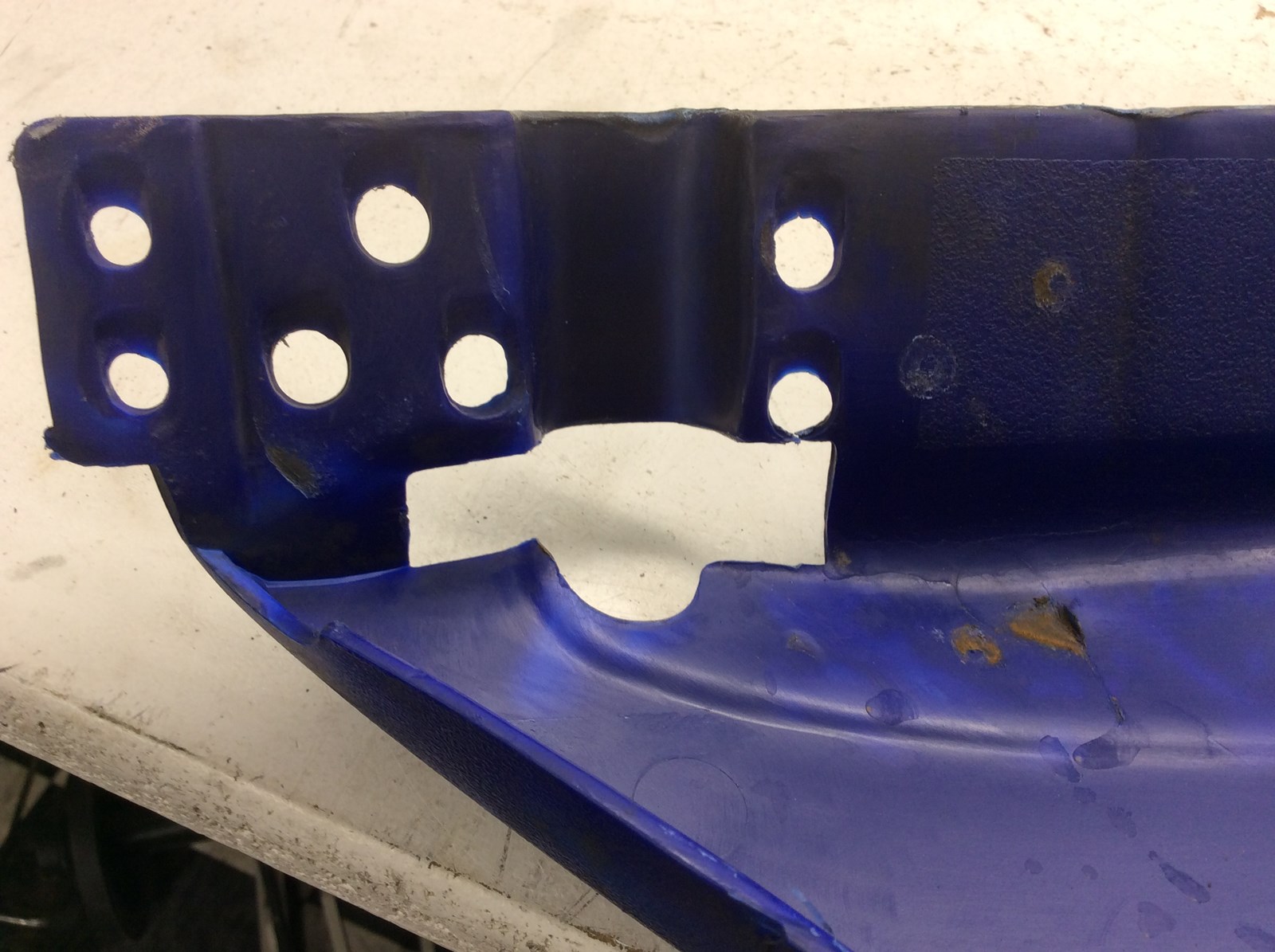 2001 Yamaha RH Belly Pan - Image 3