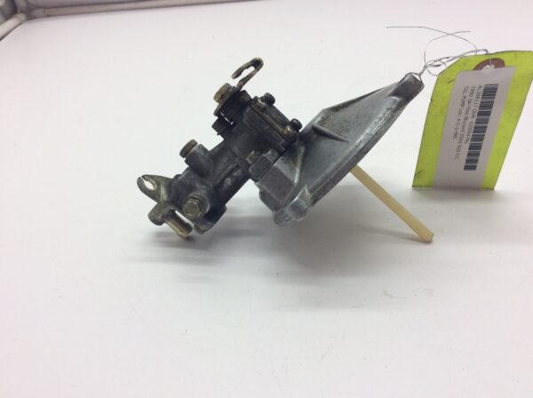 1980 Ski-Doo BLIZZARD 5500 503 F/C OIL PUMP - Image 2