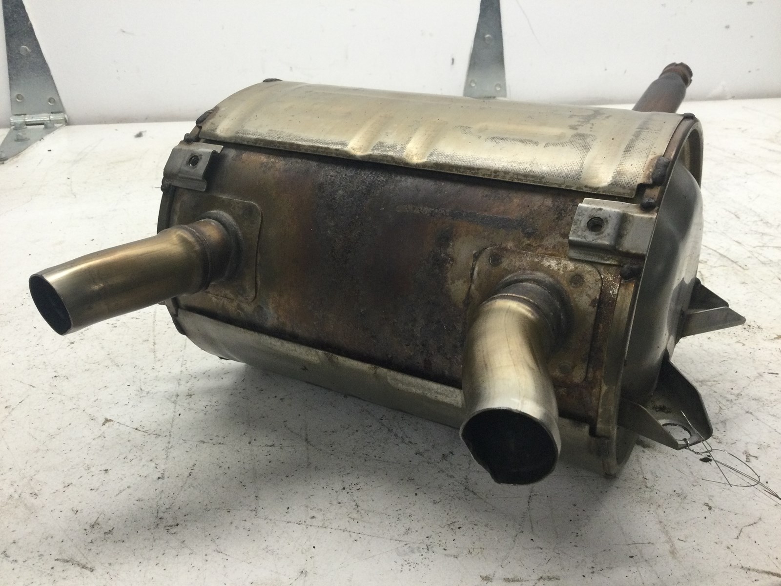 2011 Yamaha Muffler - See Comments