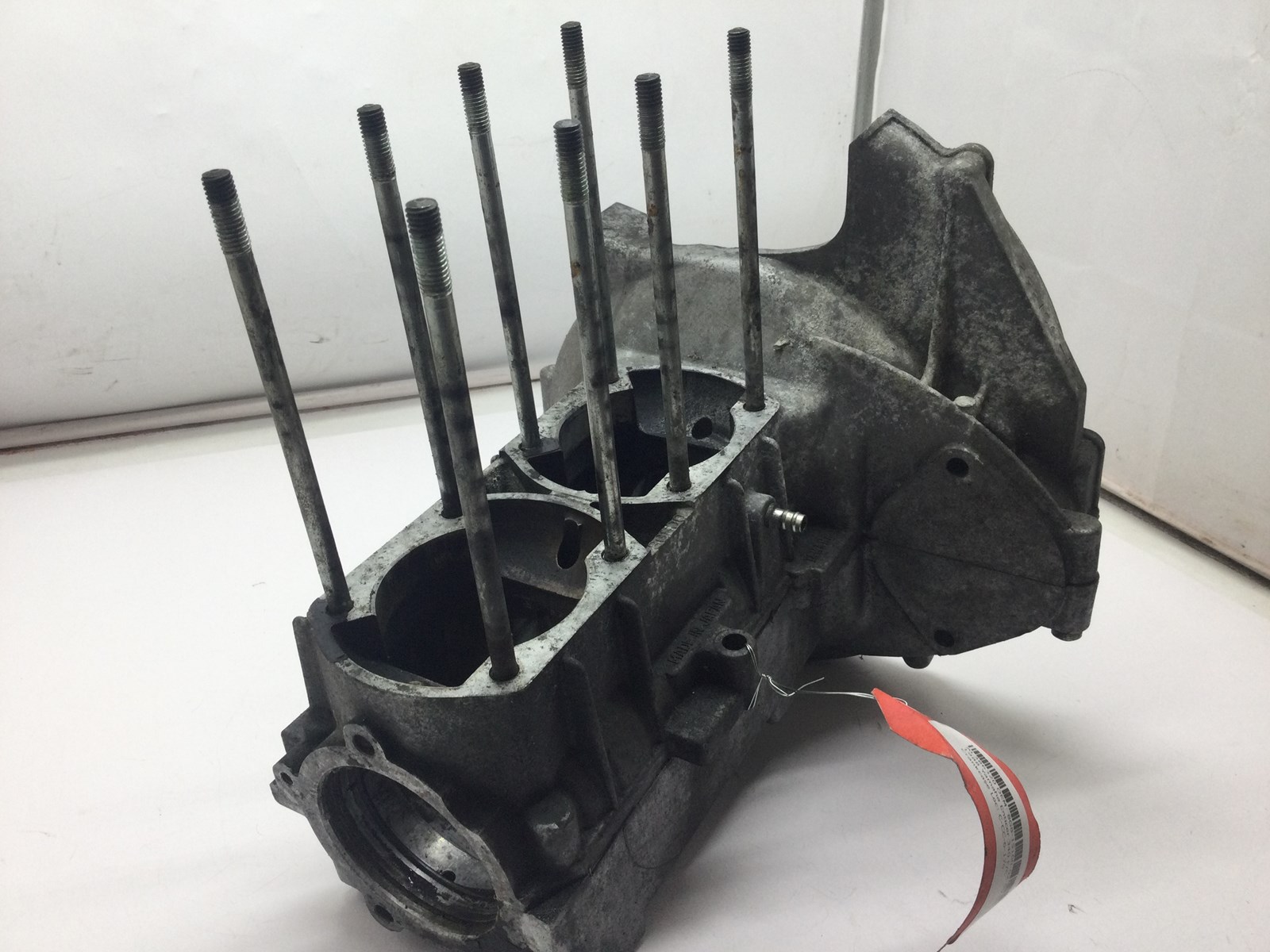 1988 Yamaha Crankcase - Image 4