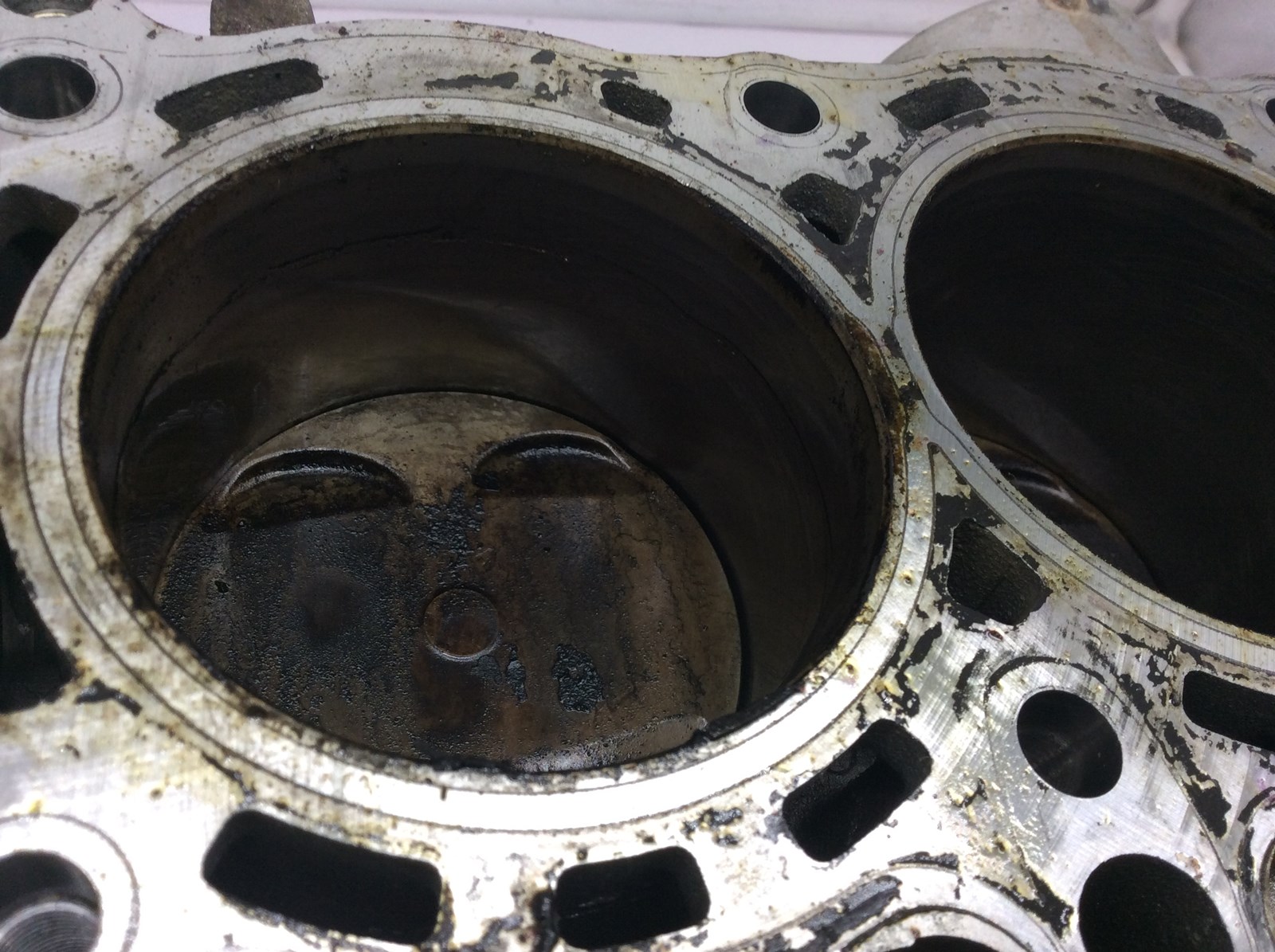 2005 Yamaha Crank Case - Image 2