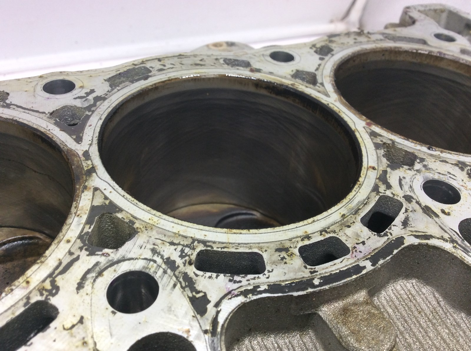 2005 Yamaha Crank Case - Image 3