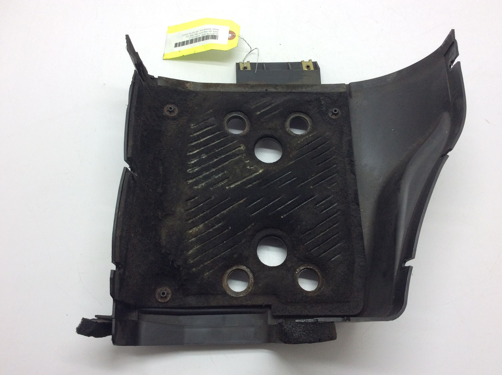 2006 Ski-Doo Top Motor Shroud - Image 4