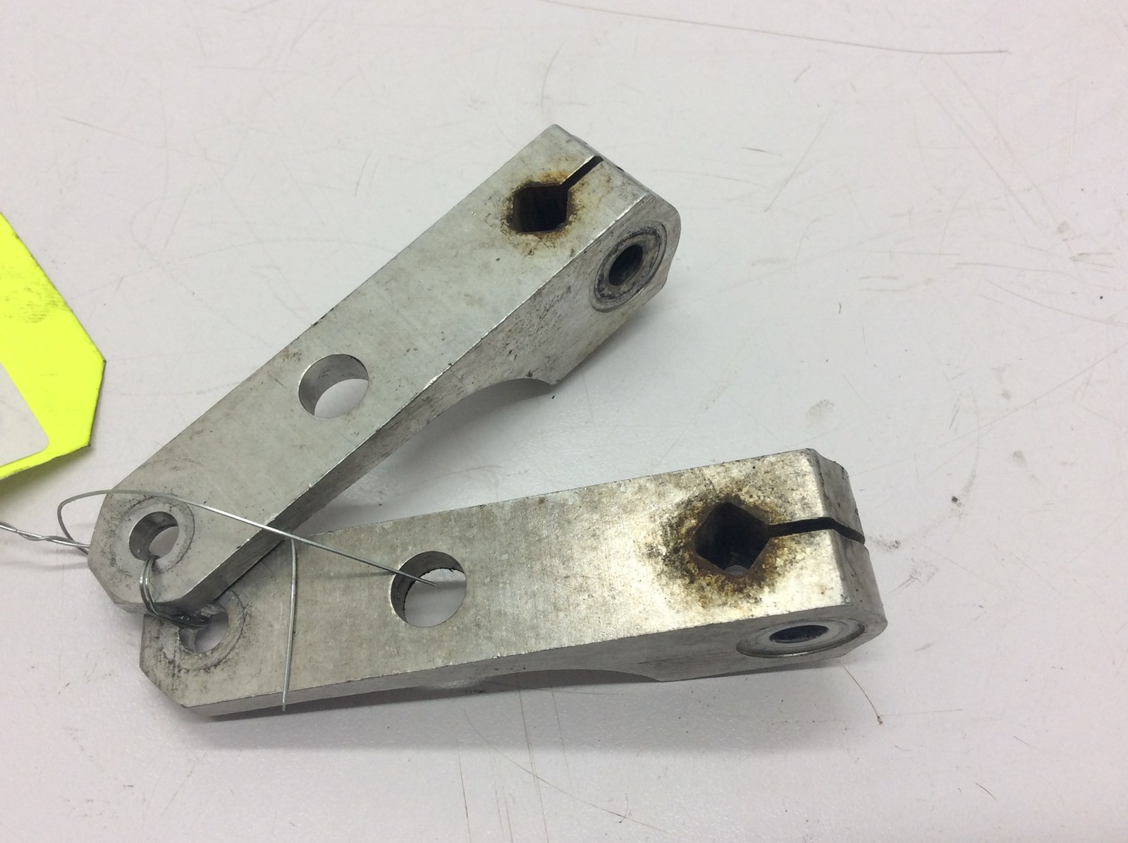 2017 Ski-Doo Stabilisator Lever - Pair - Image 2