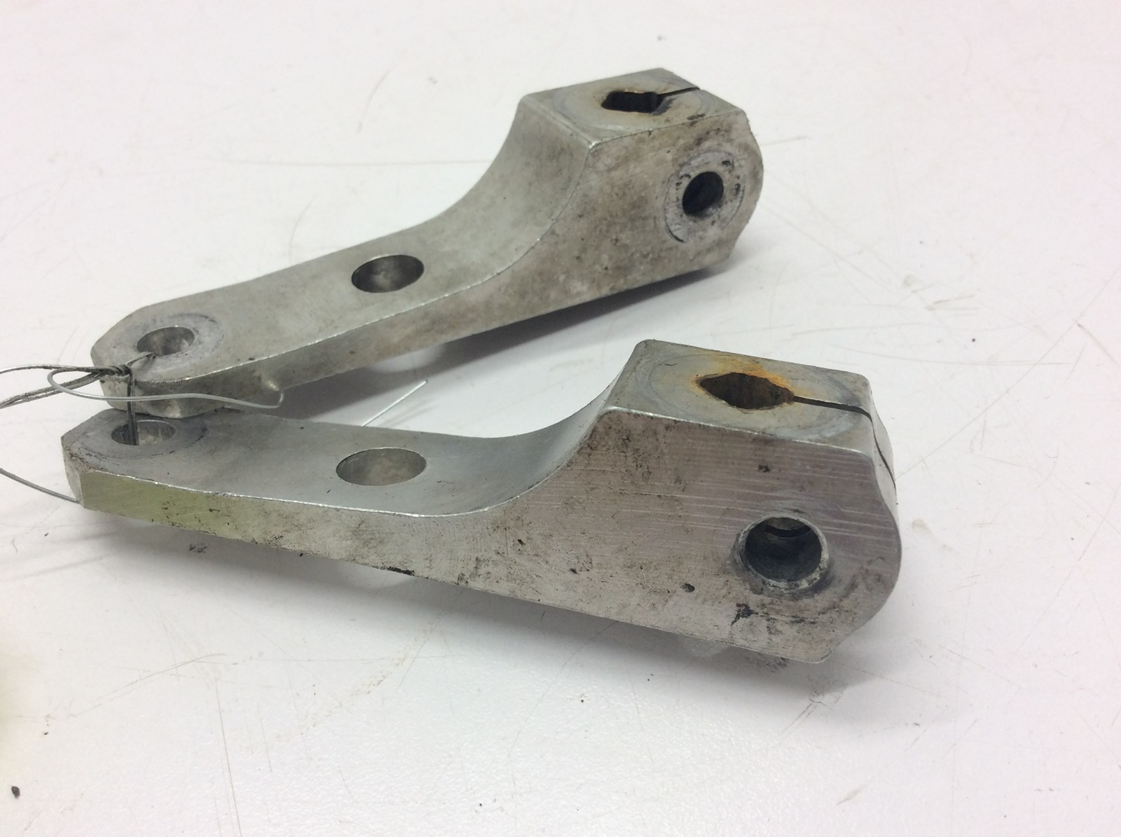 2017 Ski-Doo Stabilisator Lever - Pair - Image 3