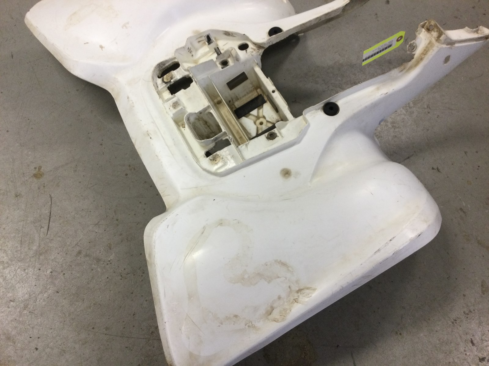 2005 Suzuki Rear Fender - Image 3