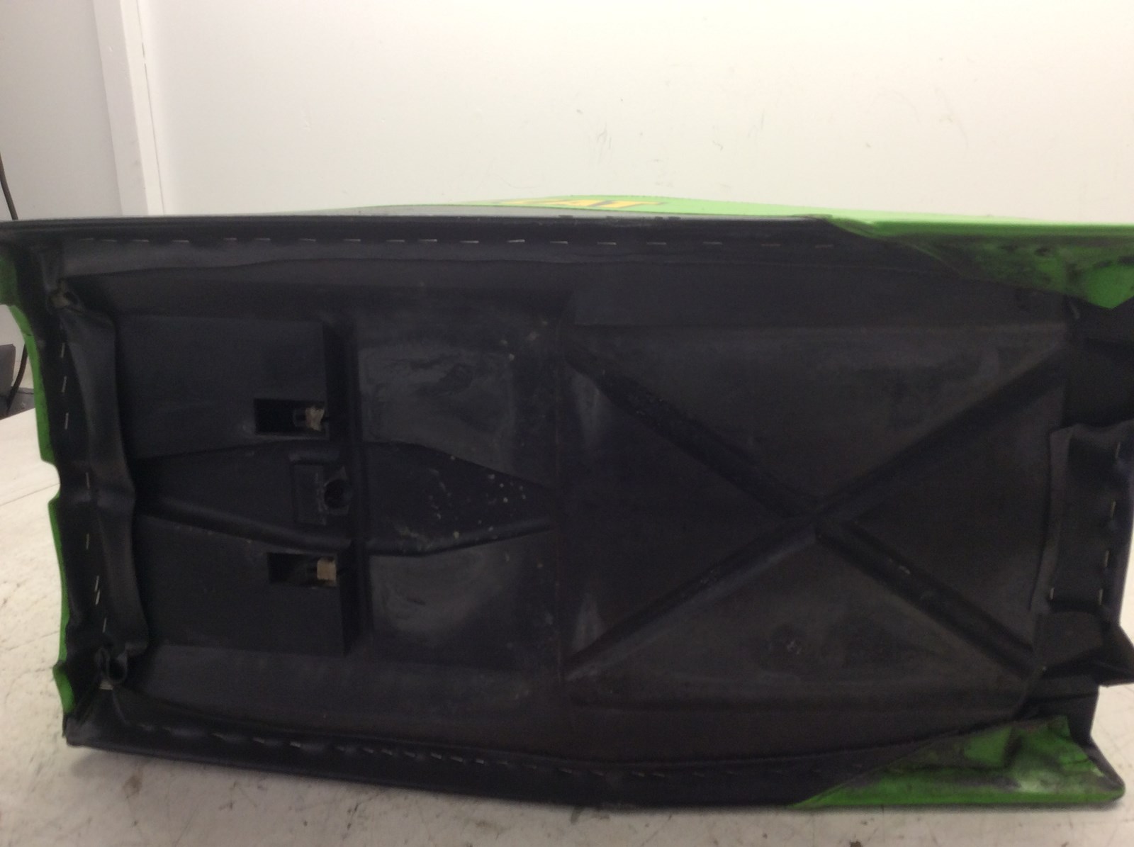 2004 Arctic Cat Seat - Image 5