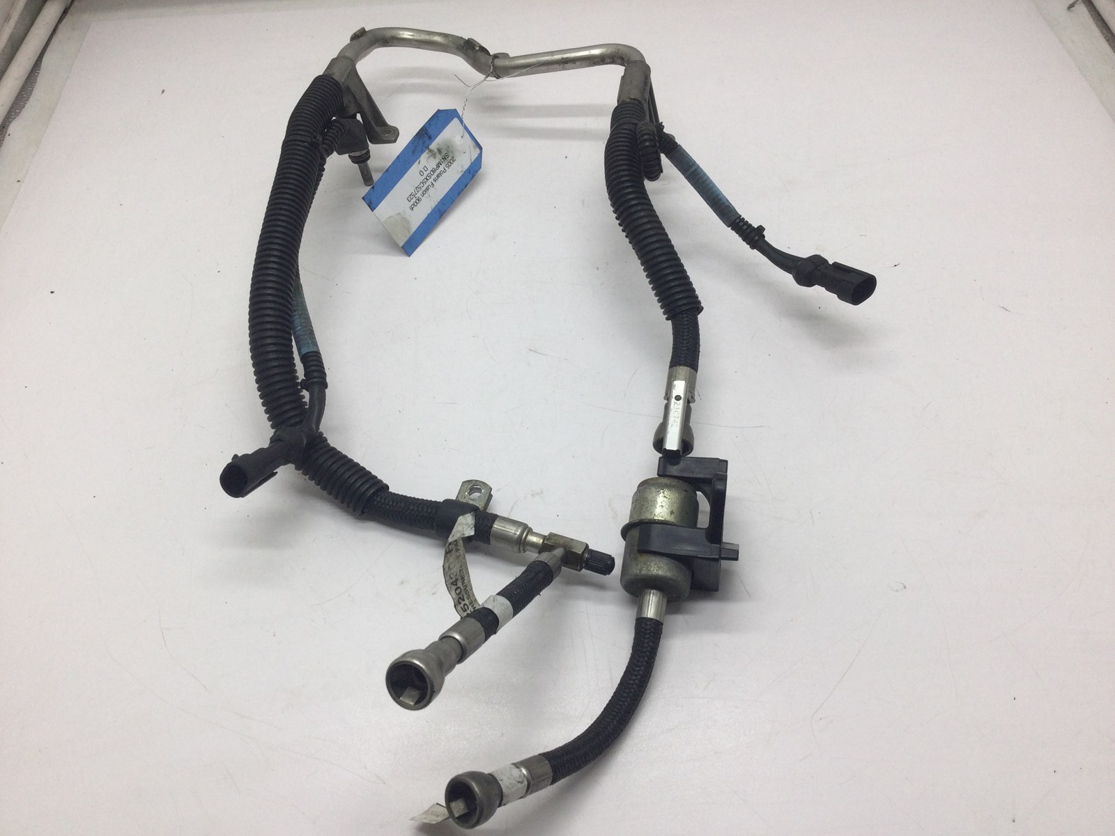 2005 Polaris Injector/Fuel Rail Assembly - Blue - Image 2