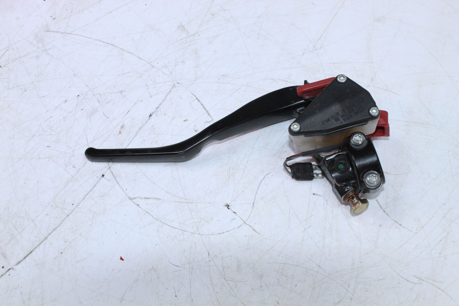 Brake Master Cylinder - Image 3