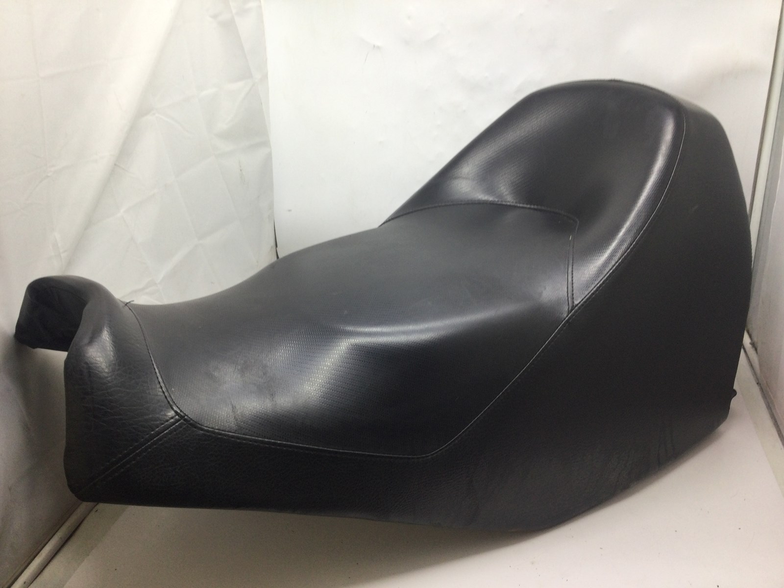 2005 Ski-Doo Seat - Image 2