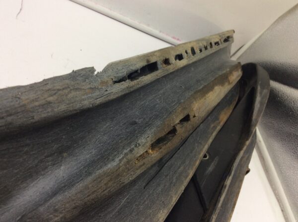 2011 Ski-Doo Plastic Skis (Pair LH&RH) - Image 3