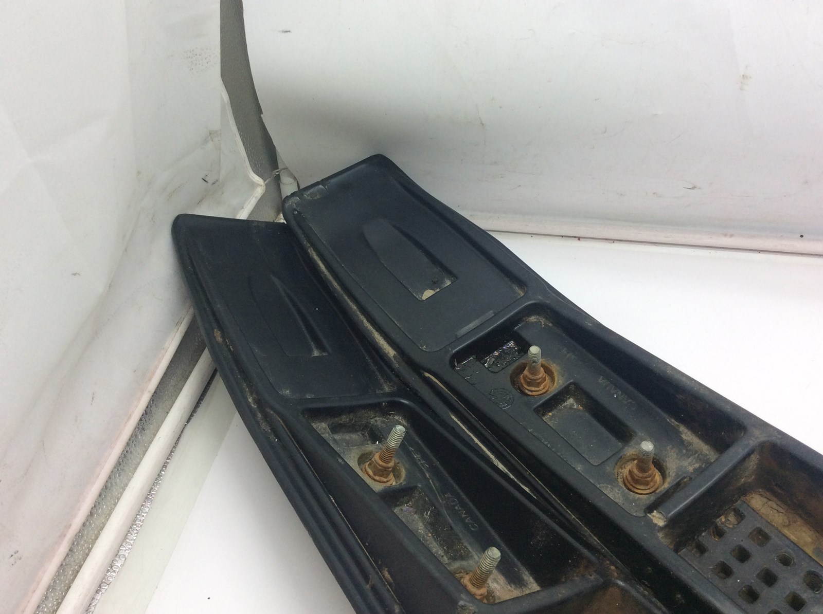 2009 Yamaha Plastic Skis pair of 2 - Image 4