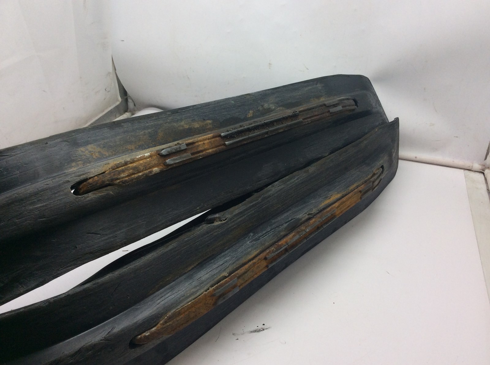 2009 Yamaha Plastic Skis pair of 2 - Image 5