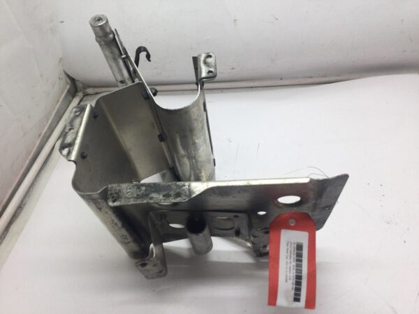 2012 Yamaha Right Footrest - Image 4
