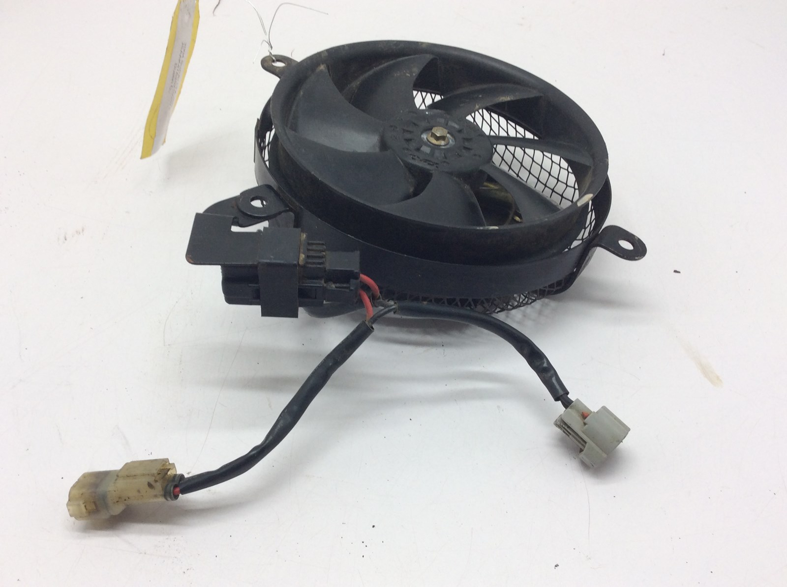 2004 Suzuki Cooling Fan - Image 2
