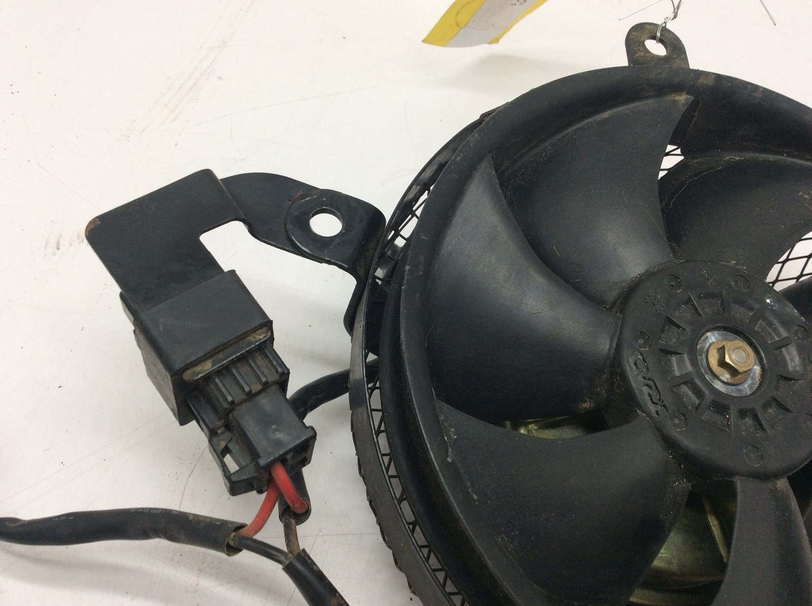 2004 Suzuki Cooling Fan - Image 3