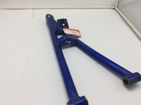 2009 Yamaha lower right a-arm - Image 2