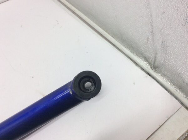 2009 Yamaha lower right a-arm - Image 4