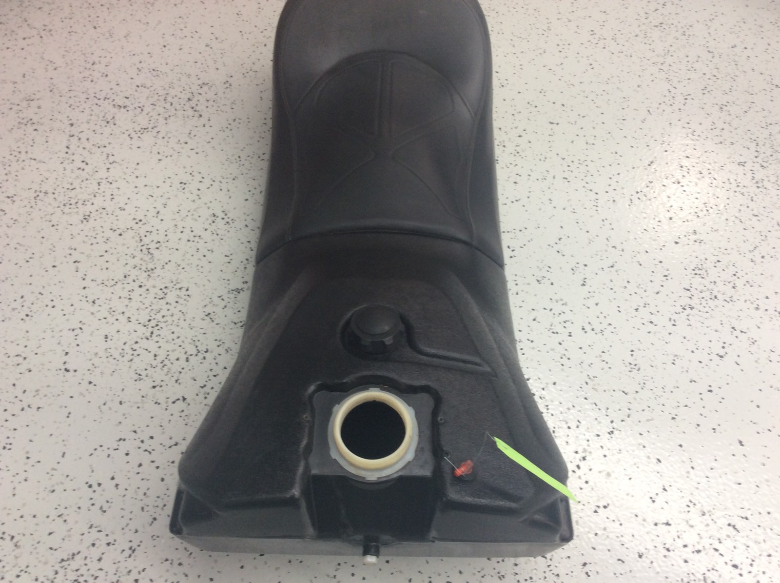 2005 Arctic Cat Seat/Tank Combo - Image 4