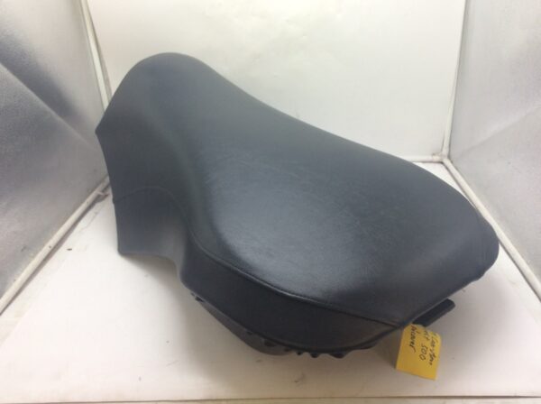 2004 Can-Am Quest XT- Seat - Image 2
