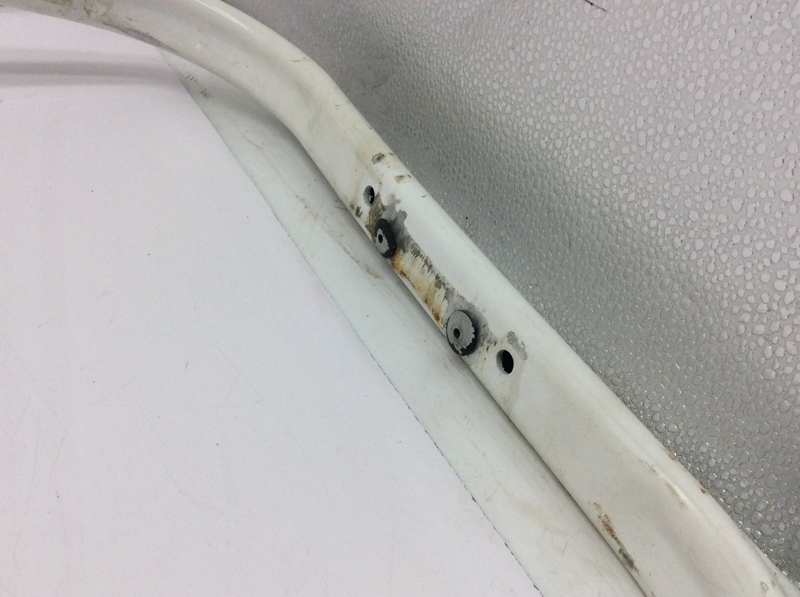 2014 Yamaha rear bumper, white - Image 2