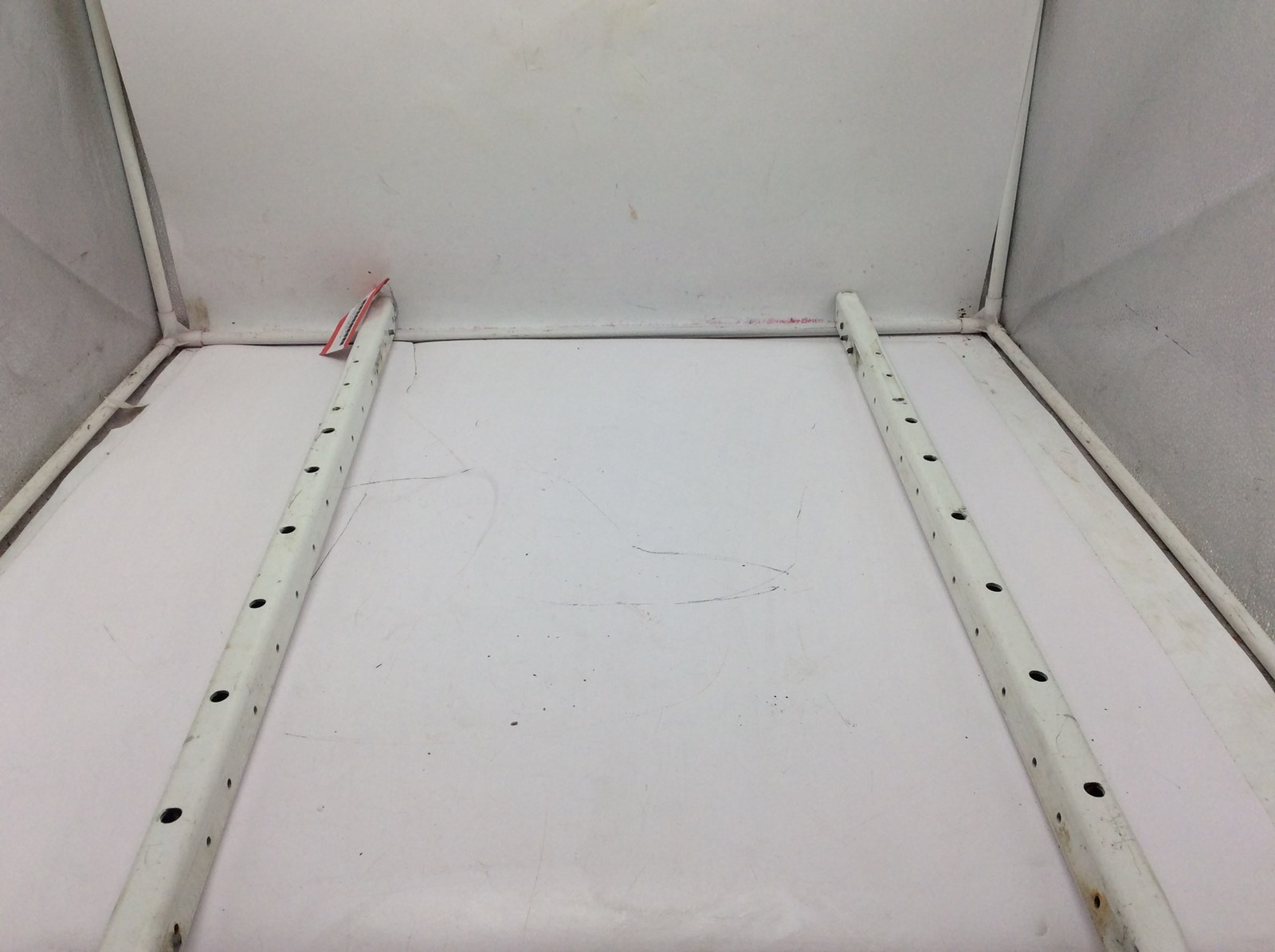 2014 Yamaha rear bumper, white - Image 3