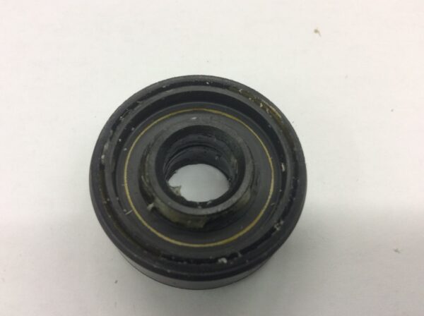 2000 Yamaha Seal, Water Pump - Image 2