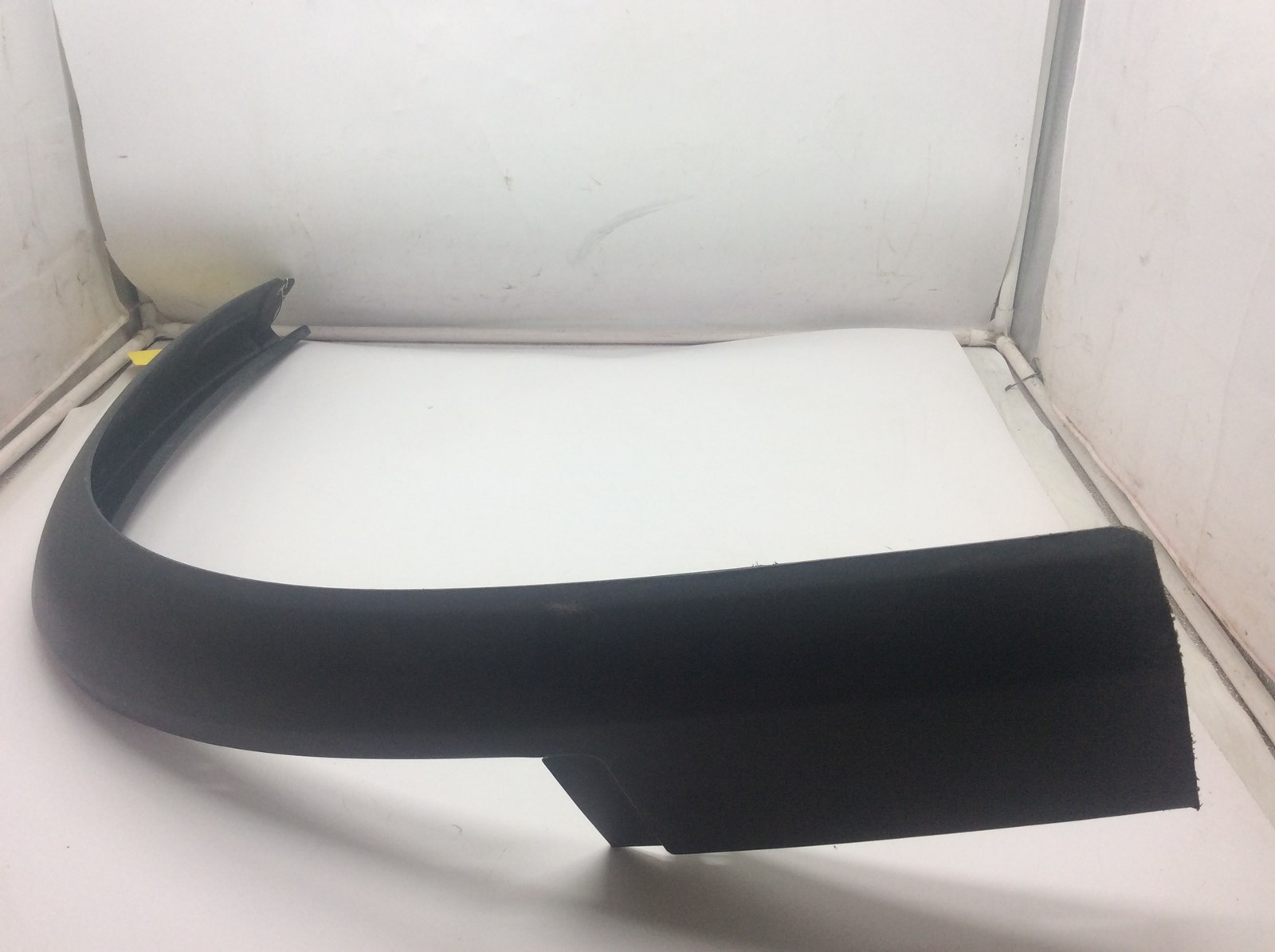 2004 Bombardier Left Rear Mudguard - Image 2