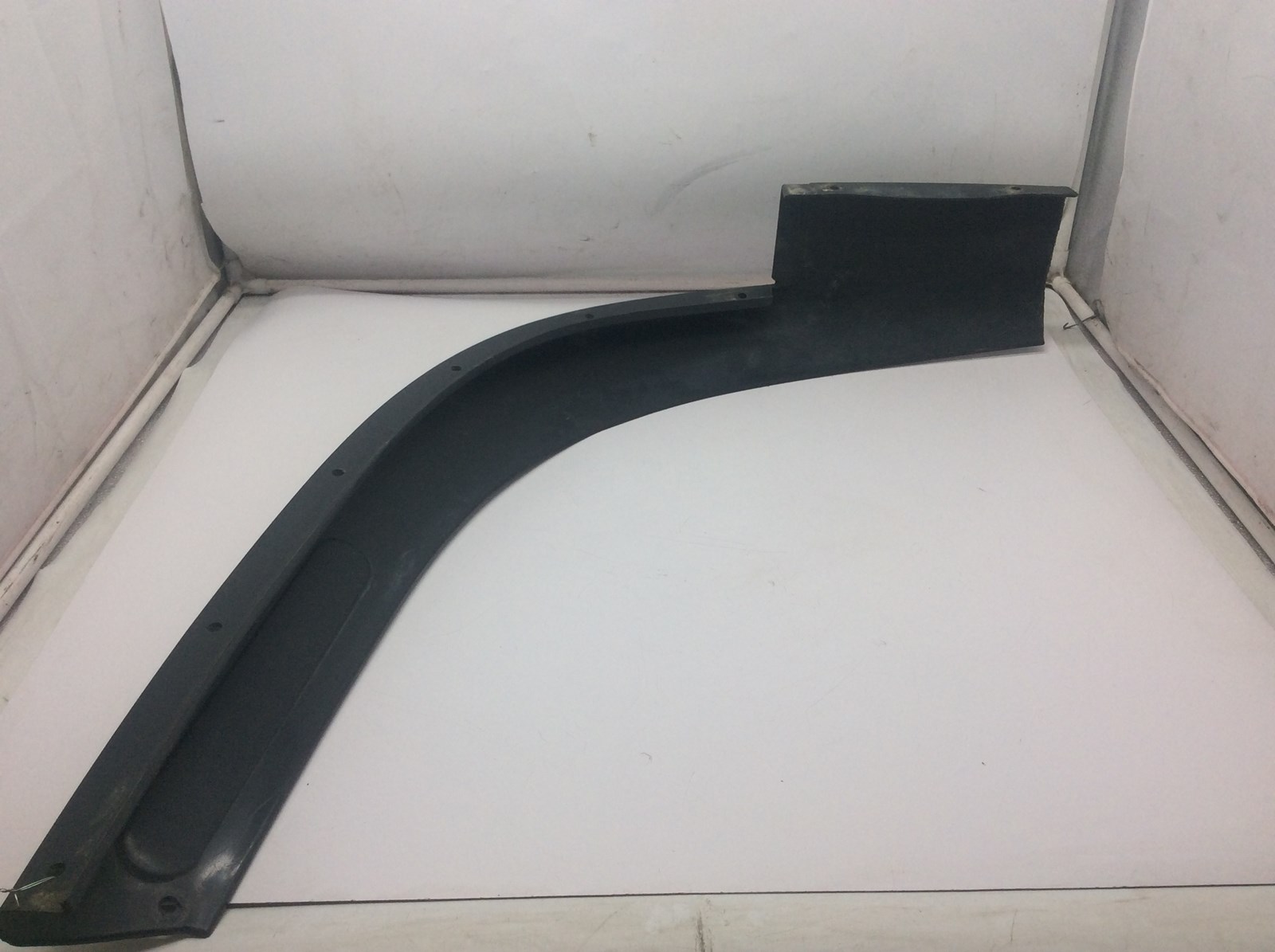 2004 Bombardier Front Right Mudguard - Image 5