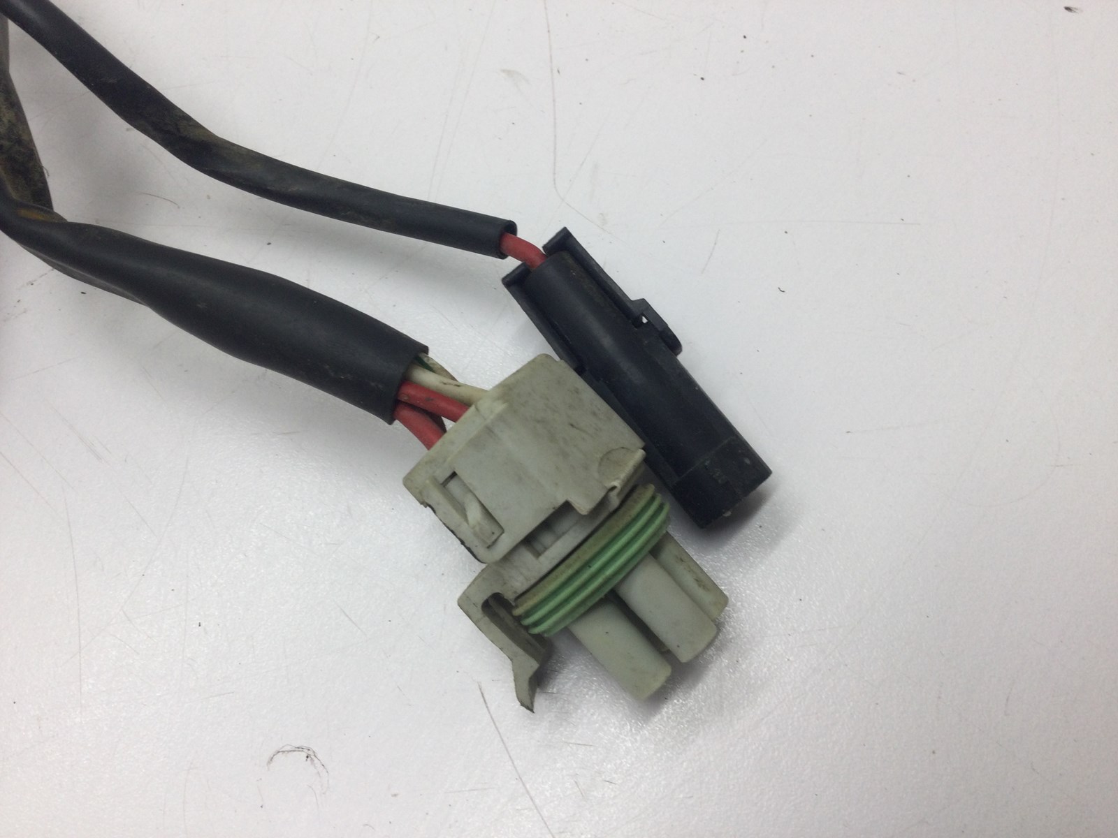 2004 Bombardier Fuse Holder - Image 3