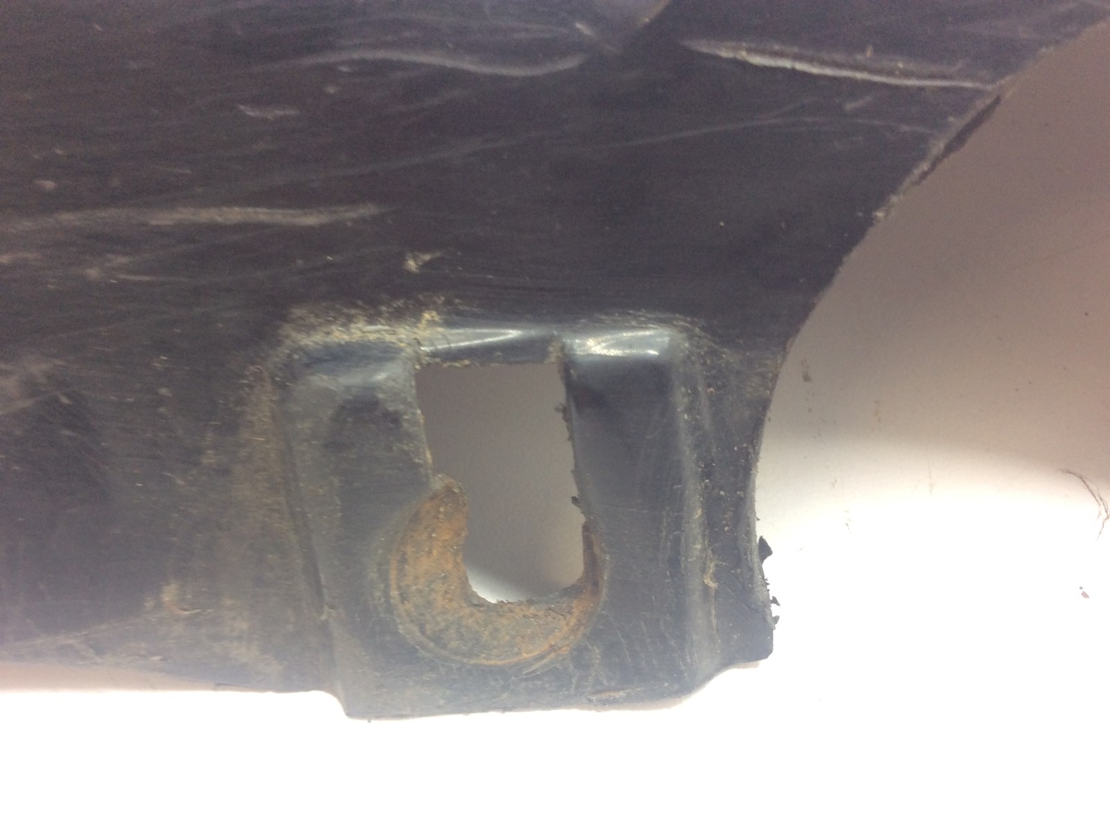 1994 Yamaha RH Side Panel - Image 2