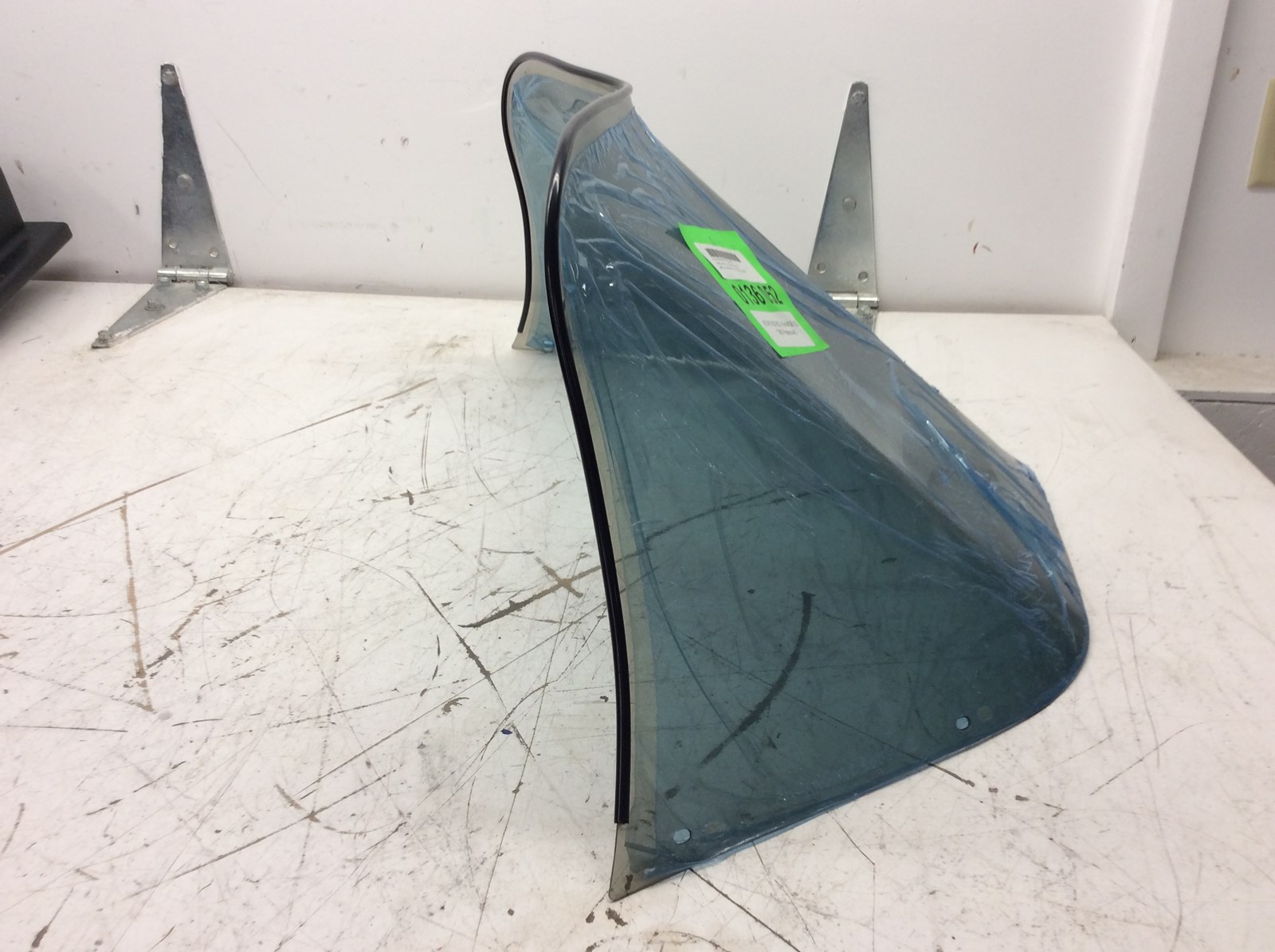 1985 Arctic Cat Windshield Assembly - Image 2