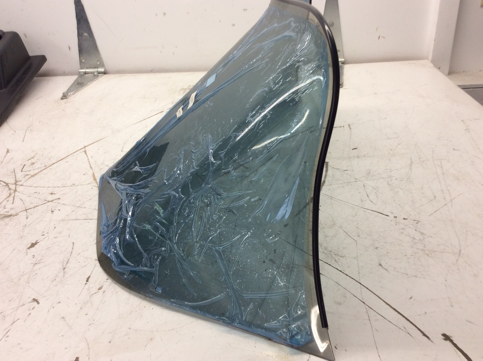 1985 Arctic Cat Windshield Assembly - Image 3