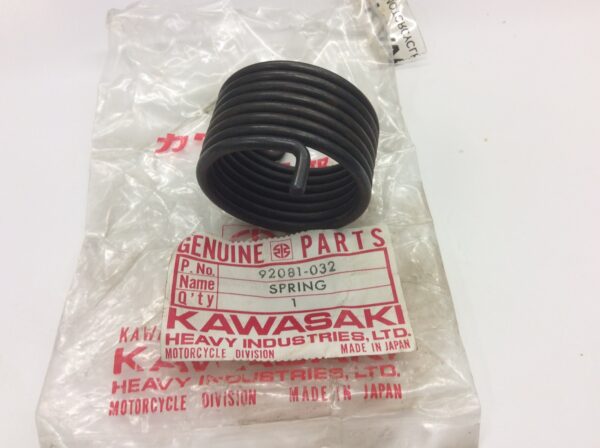 1969 Kawasaki Spring, Kickstarter - Image 2