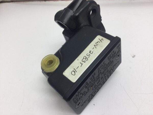 Master Cylinder - Image 5