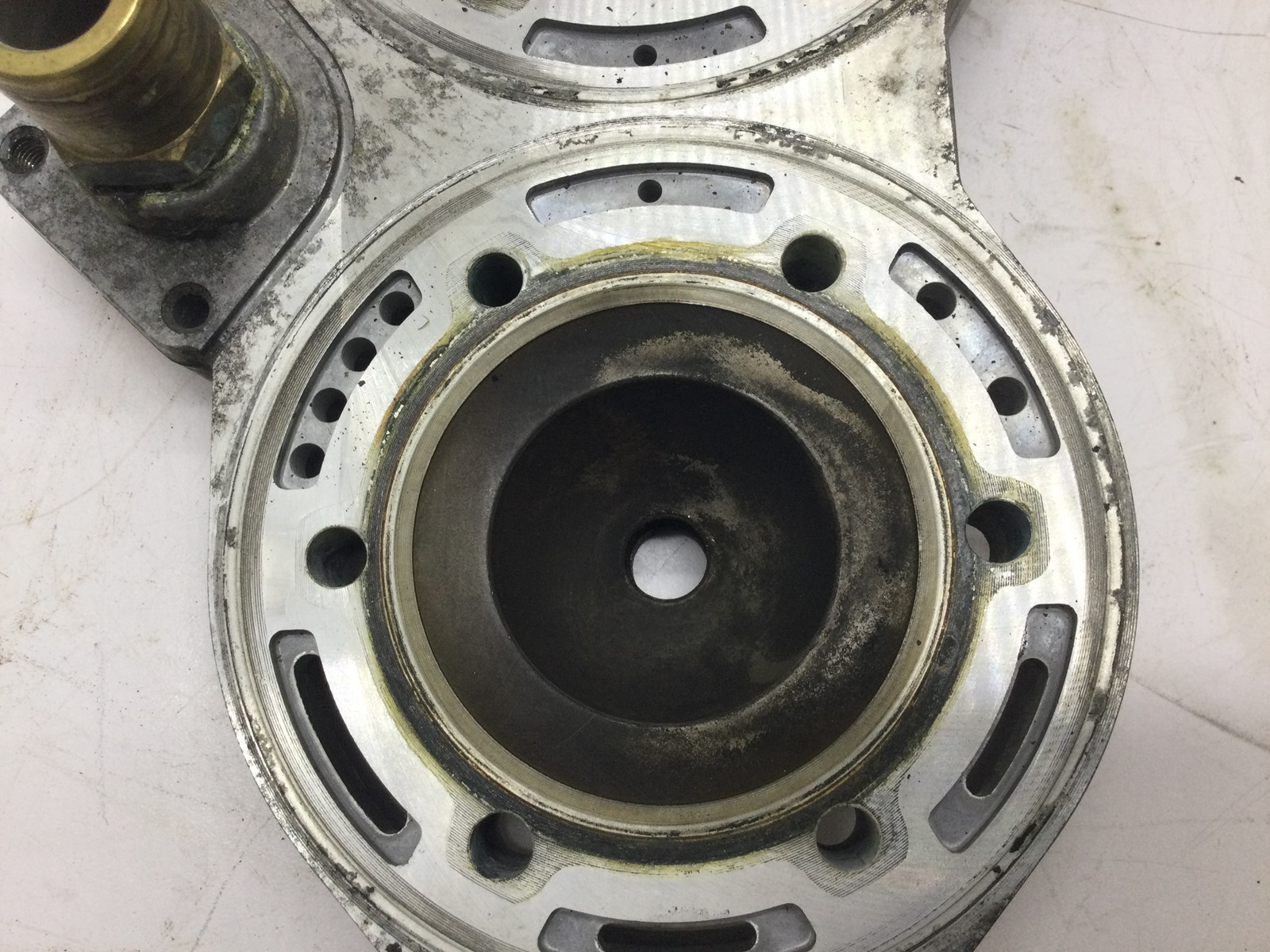 1999 Polaris Cylinder Head - Image 2