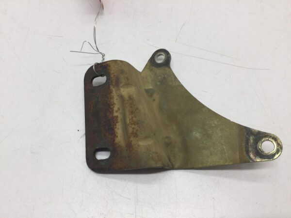 2004 Yamaha Exhaust Mount Plate - Image 2