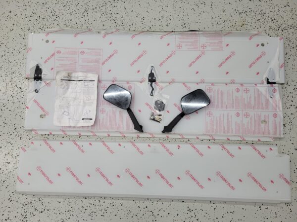 Folding Windshield with Mirrors for Teryx
